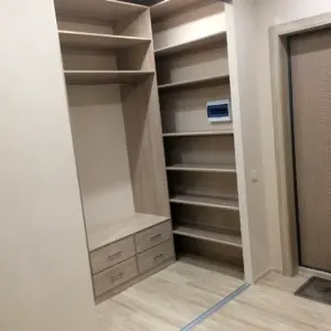 Гардеробная в прихожей